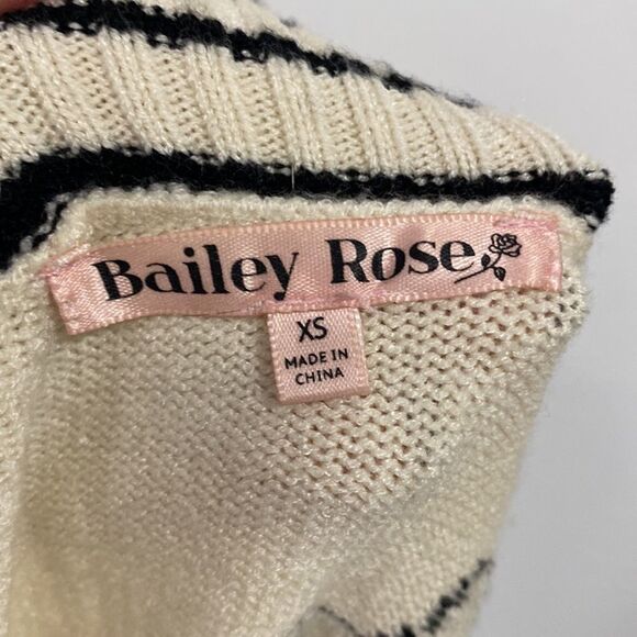 Bailey Rose long sleeves start print distressed pullover sweater Cozy size XS - Picture 6 of 10